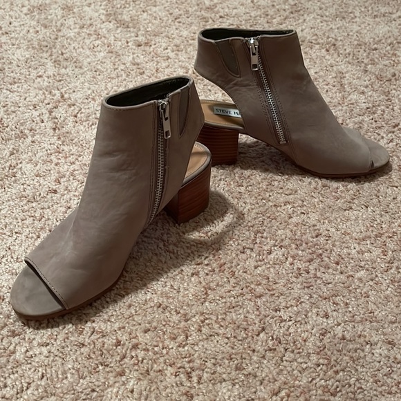 Steve Madden Rico Open Toe Bootie - Picture 2 of 5